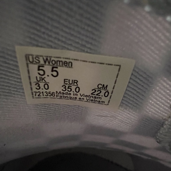 Light blue and white checkered vans women’s size 5.5 - Picture 10 of 10